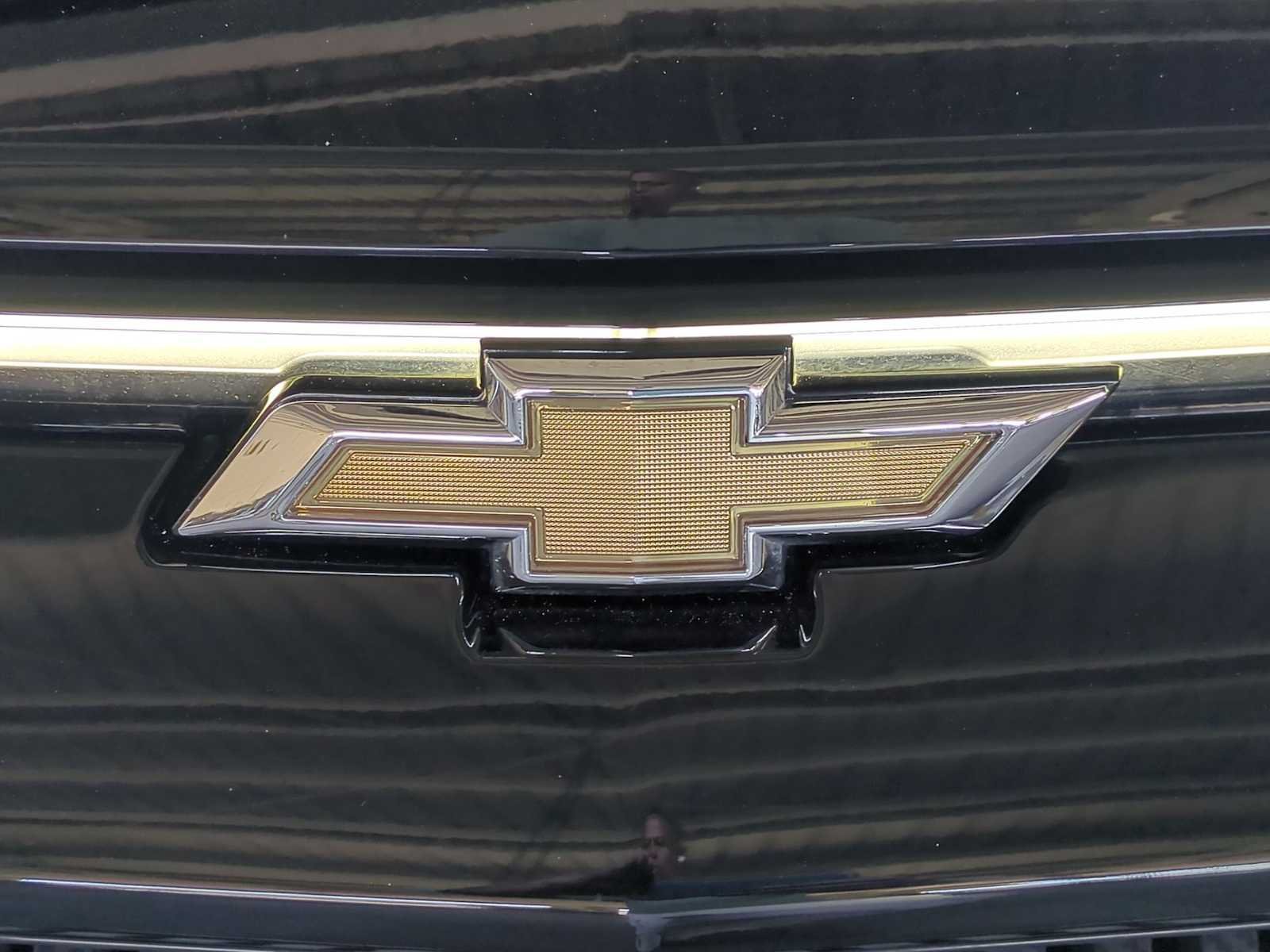 Used 2024 Chevrolet Equinox EV LT FWD image 8
