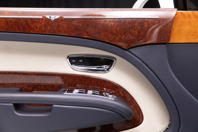Used 2017 Bentley Mulsanne RWD image 48