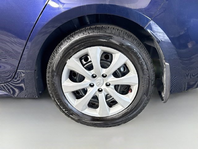 Used 2025 Toyota Corolla LE FWD image 35
