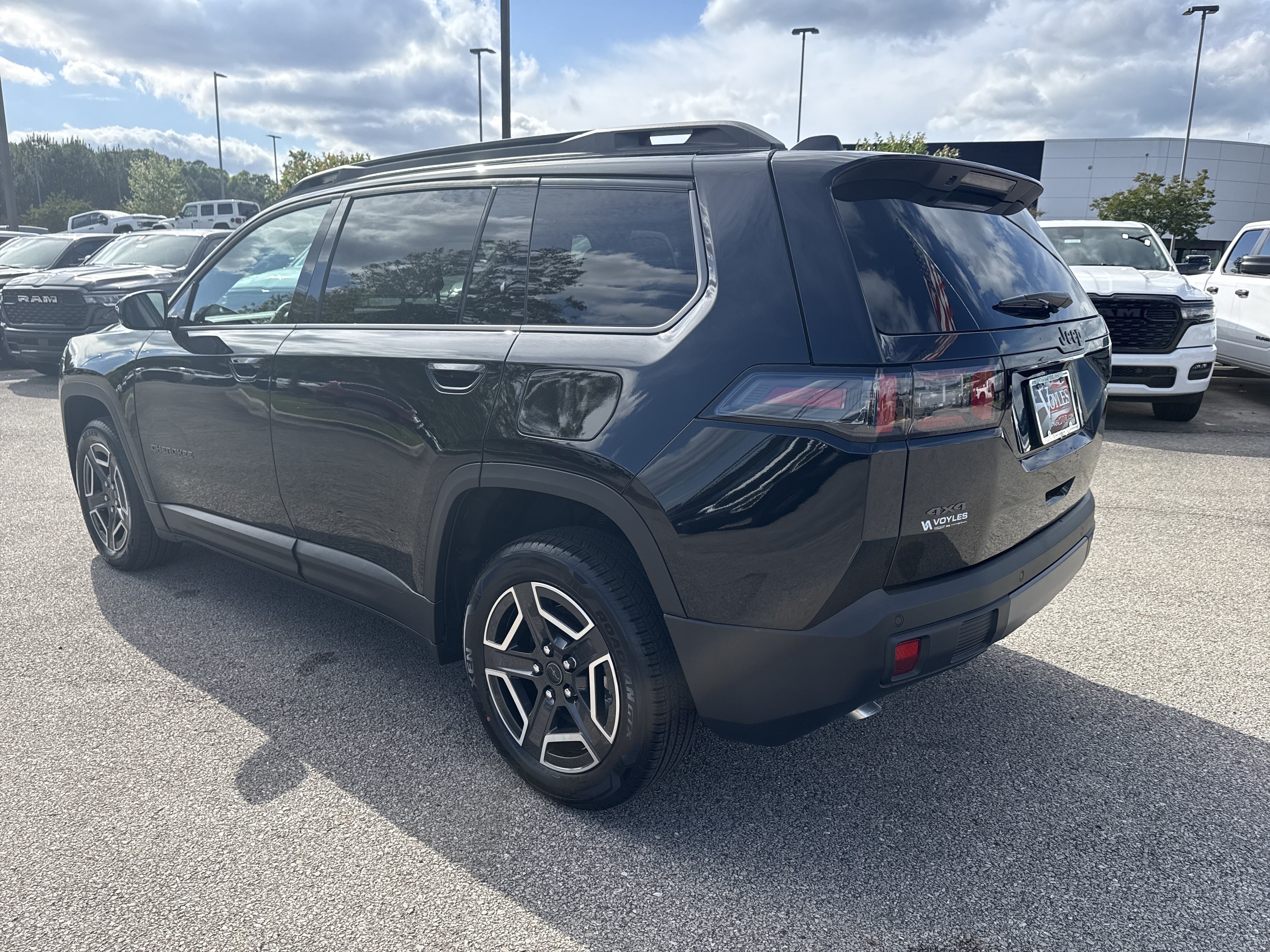 New 2026 Jeep Cherokee Limited AWD/4WD image 5