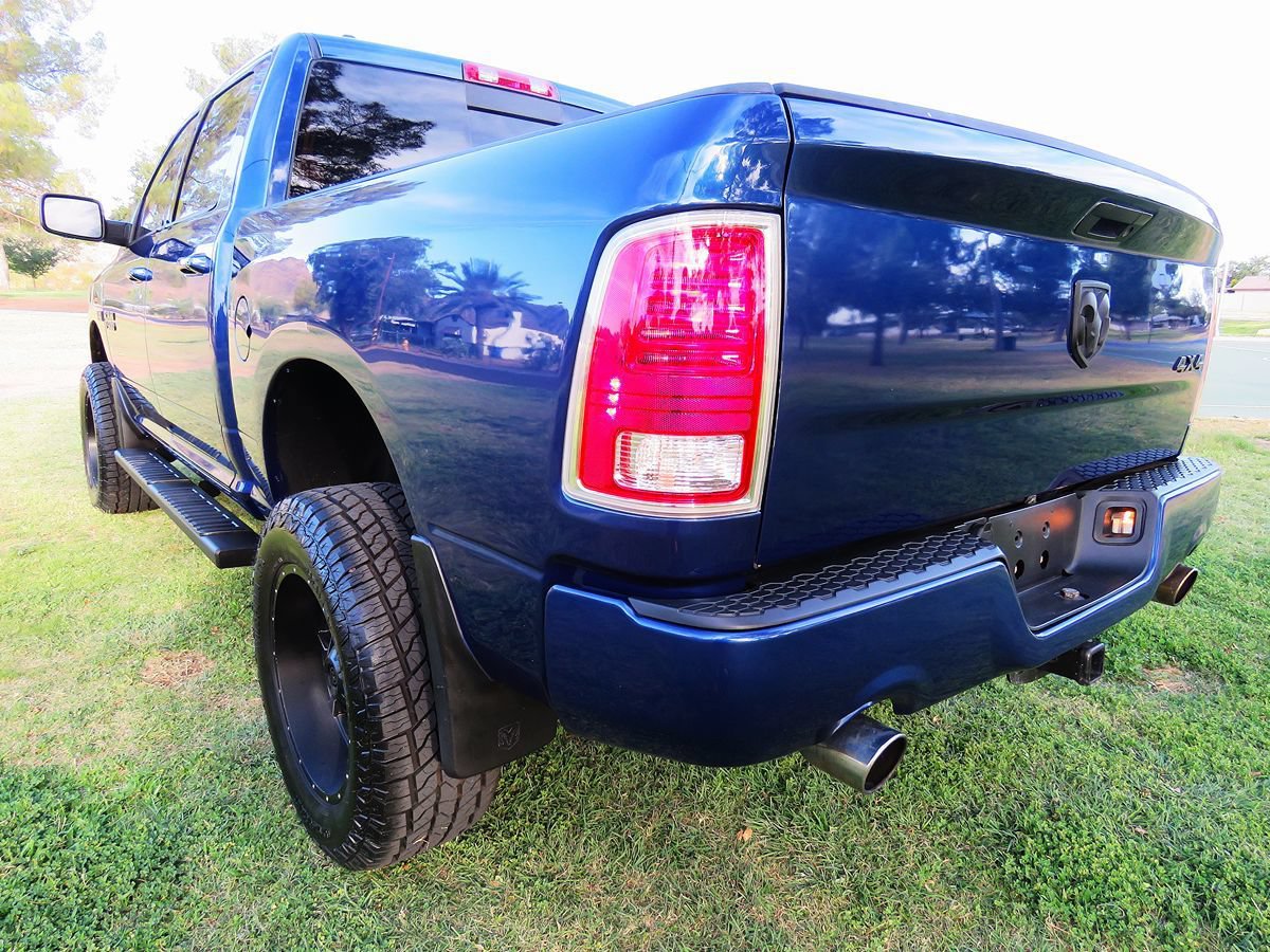 Used 2015 RAM 1500 Sport w/ Convenience Group AWD/4WD image 5
