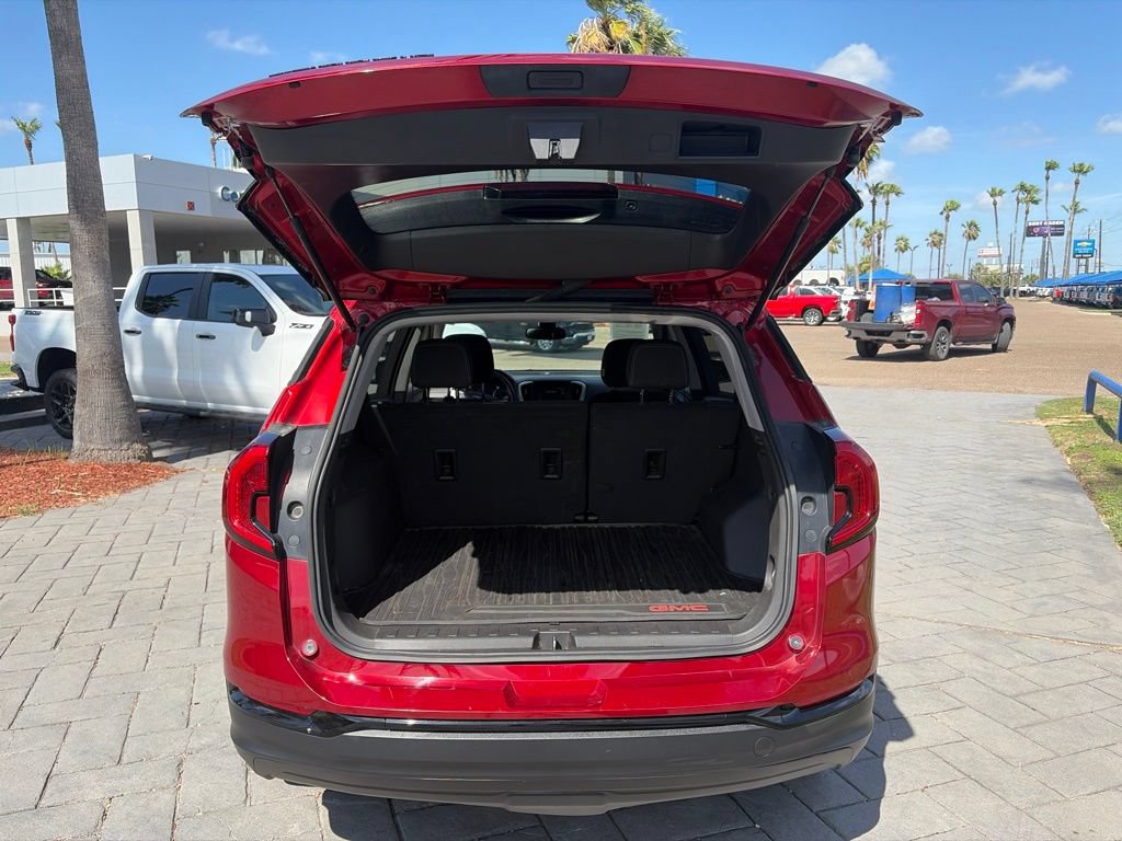 Used 2024 GMC Terrain SLE FWD image 6
