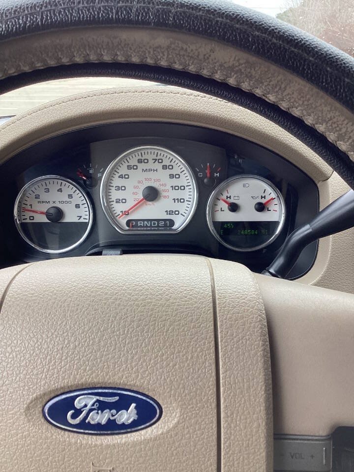 Used 2005 Ford F150 Lariat AWD/4WD image 10