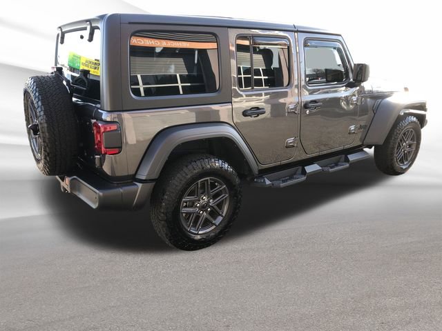 Used 2024 Jeep Wrangler Sport S image 5