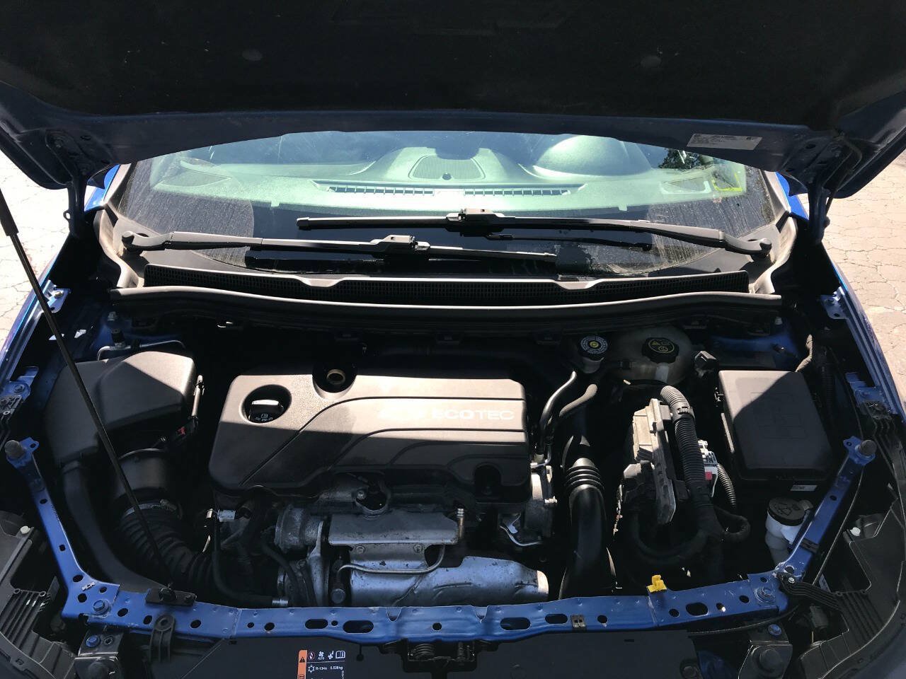 Used 2017 Chevrolet Cruze LT w/ Convenience Package FWD image 8