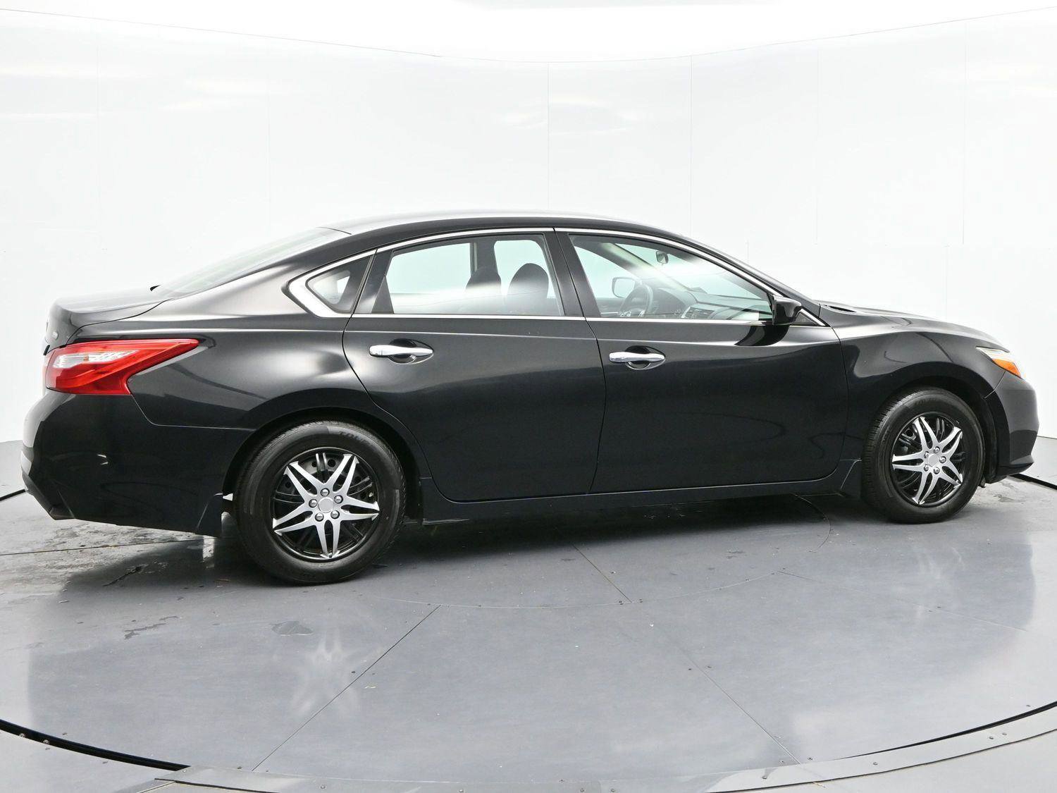 Used 2016 Nissan Altima 2.5 S w/ Power Driver Seat Package image 8