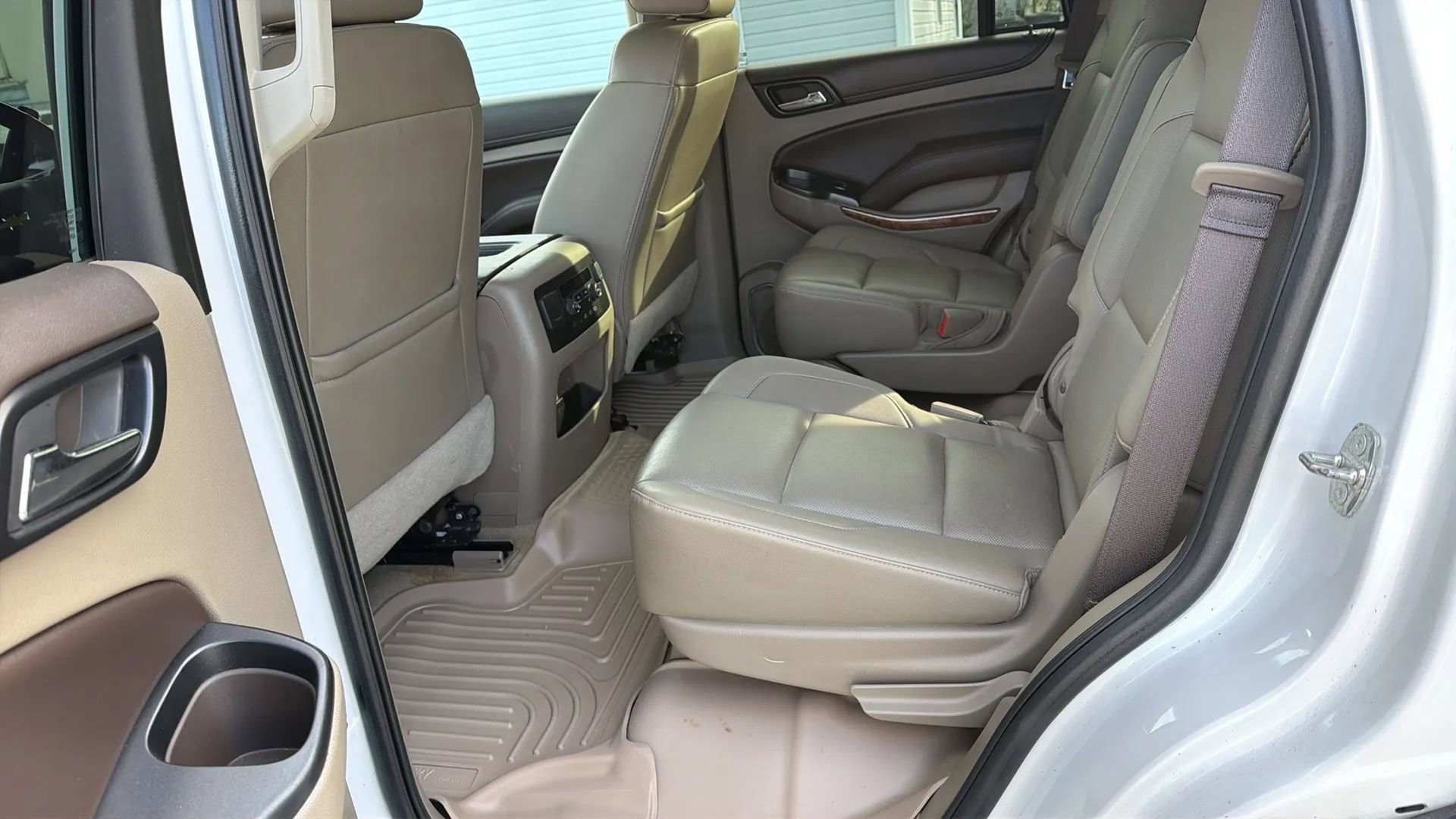 Used 2018 Chevrolet Tahoe Premier image 23