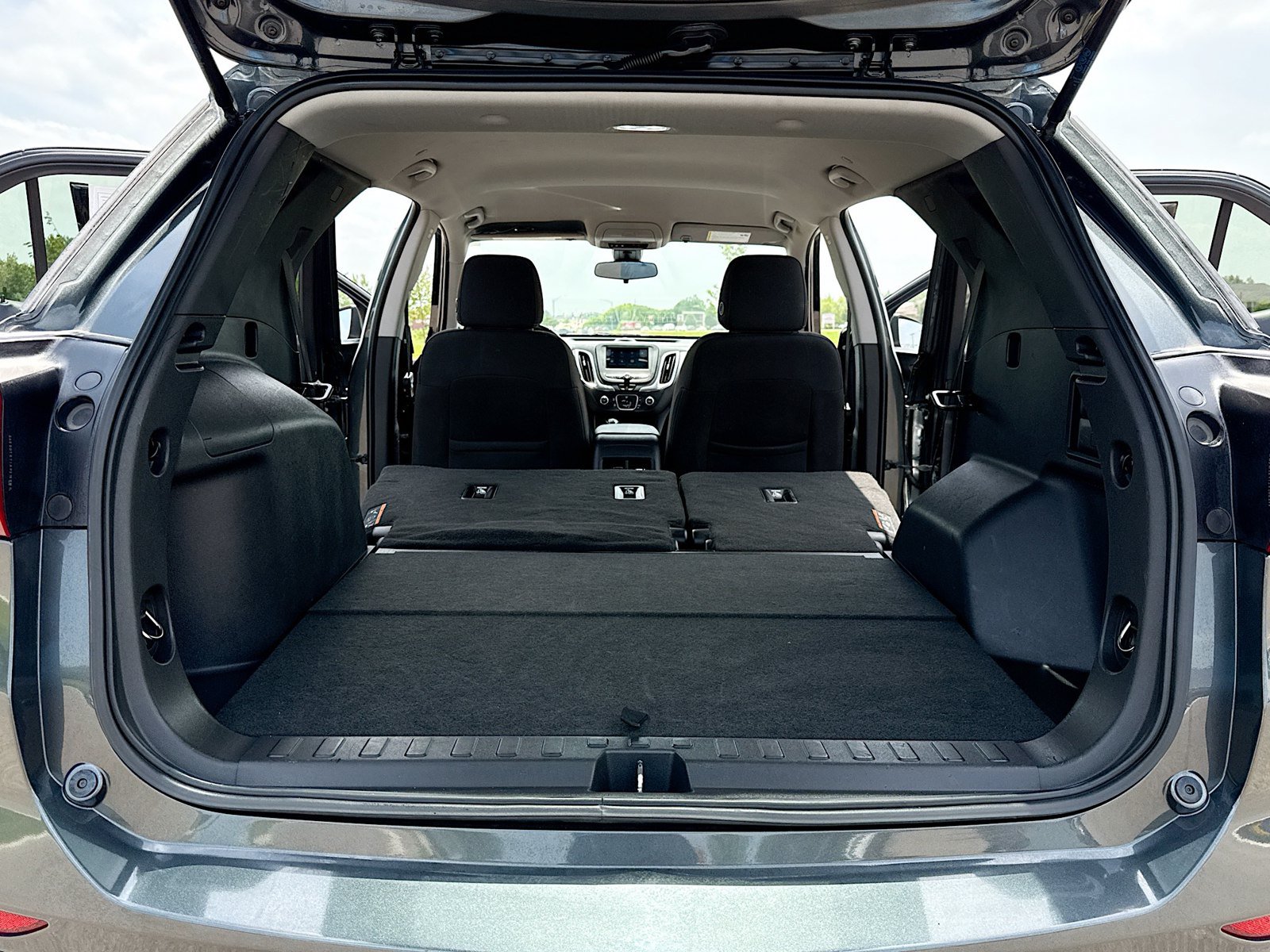 Used 2019 Chevrolet Equinox LT FWD image 9