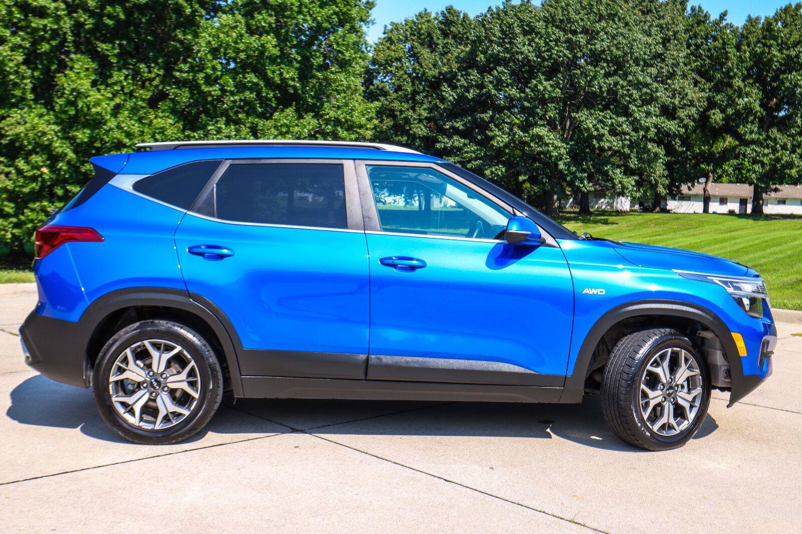 Used 2023 Kia Seltos EX AWD/4WD image 5
