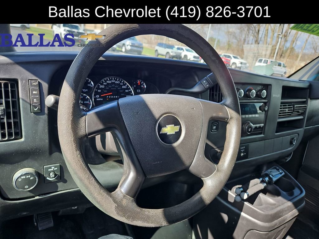 Used 2014 Chevrolet Express 2500 image 10