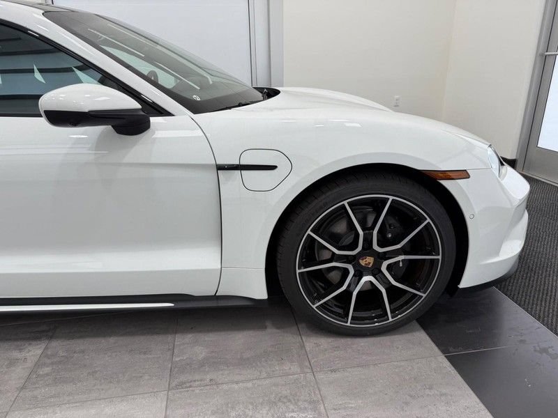 New 2025 Porsche Taycan AWD/4WD image 10