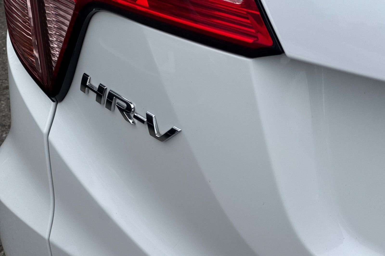 Used 2018 Honda HR-V EX image 30