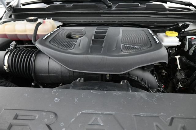 Used 2025 RAM 1500 Tungsten AWD/4WD image 33