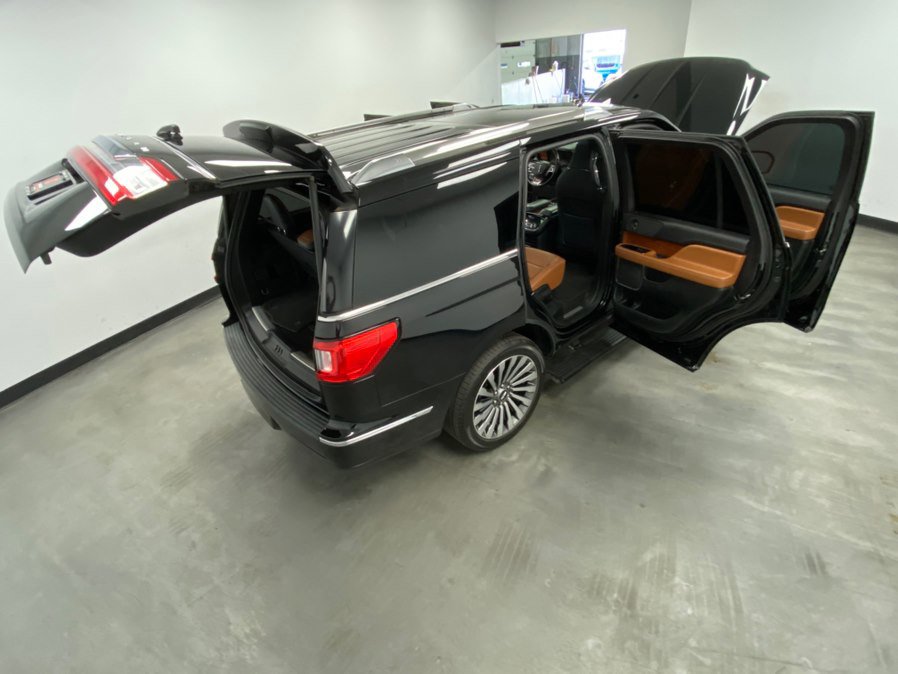 Used 2018 Lincoln Navigator Reserve AWD/4WD image 56