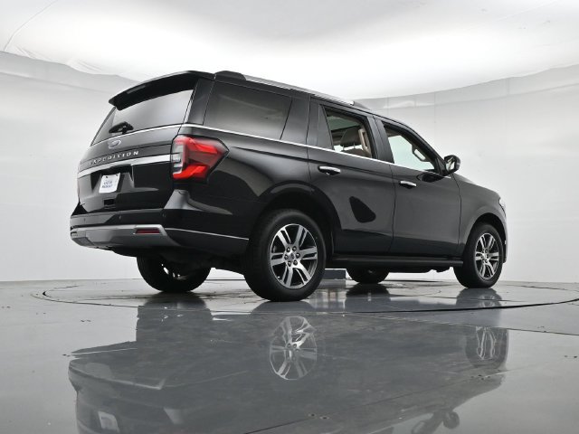 Certified 2024 Ford Expedition Limited RWD image 35