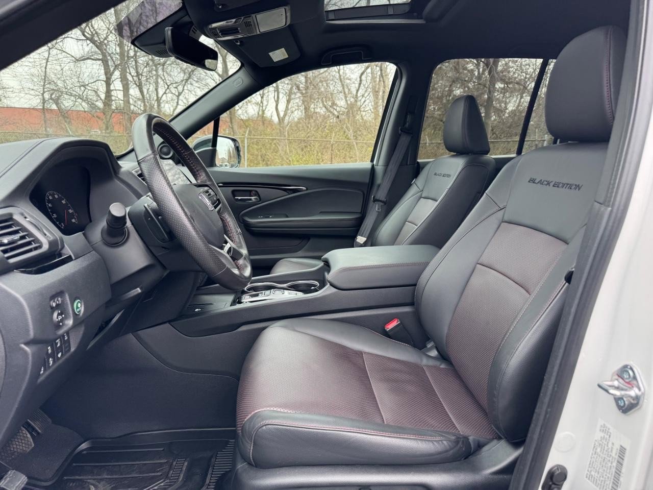 Certified 2025 Honda Ridgeline Black Edition image 18