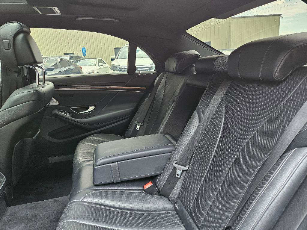 Used 2019 Mercedes-Benz S 450 Sedan image 34