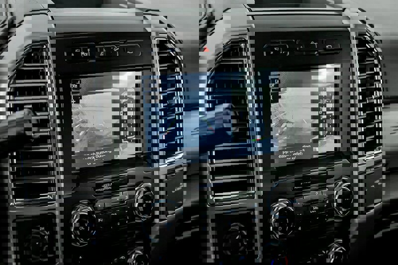 Used 2017 Ford F350 King Ranch w/ FX4 Off-Road Package AWD/4WD image 26