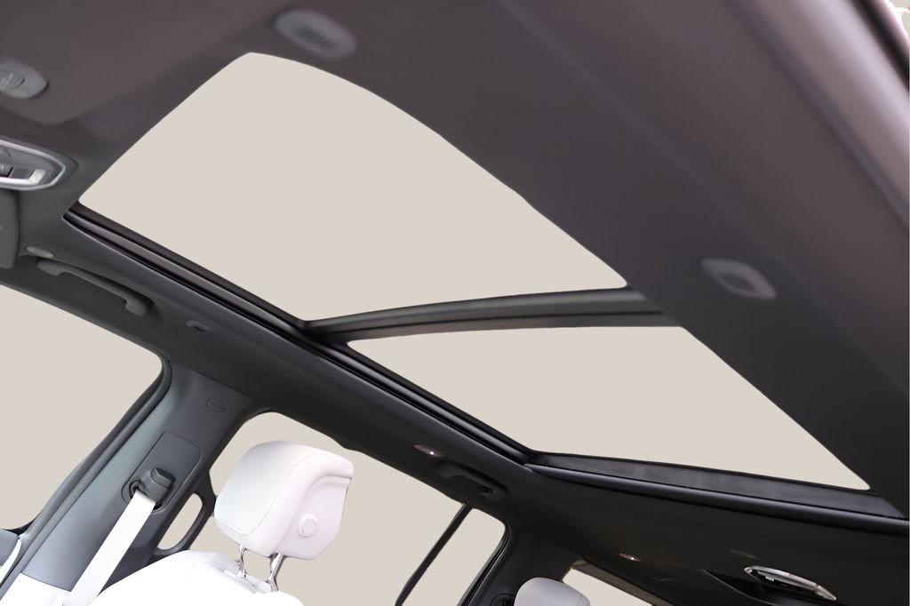 New 2026 Jeep Grand Wagoneer Limited AWD/4WD image 12