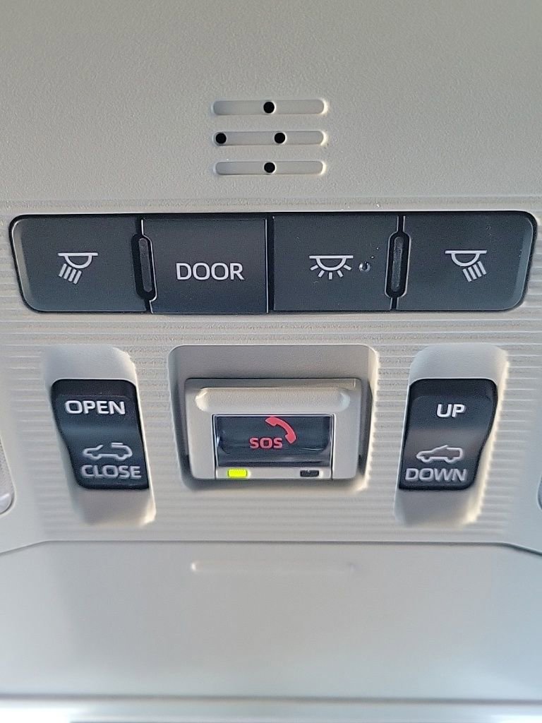 Used 2023 Toyota RAV4 XLE image 29