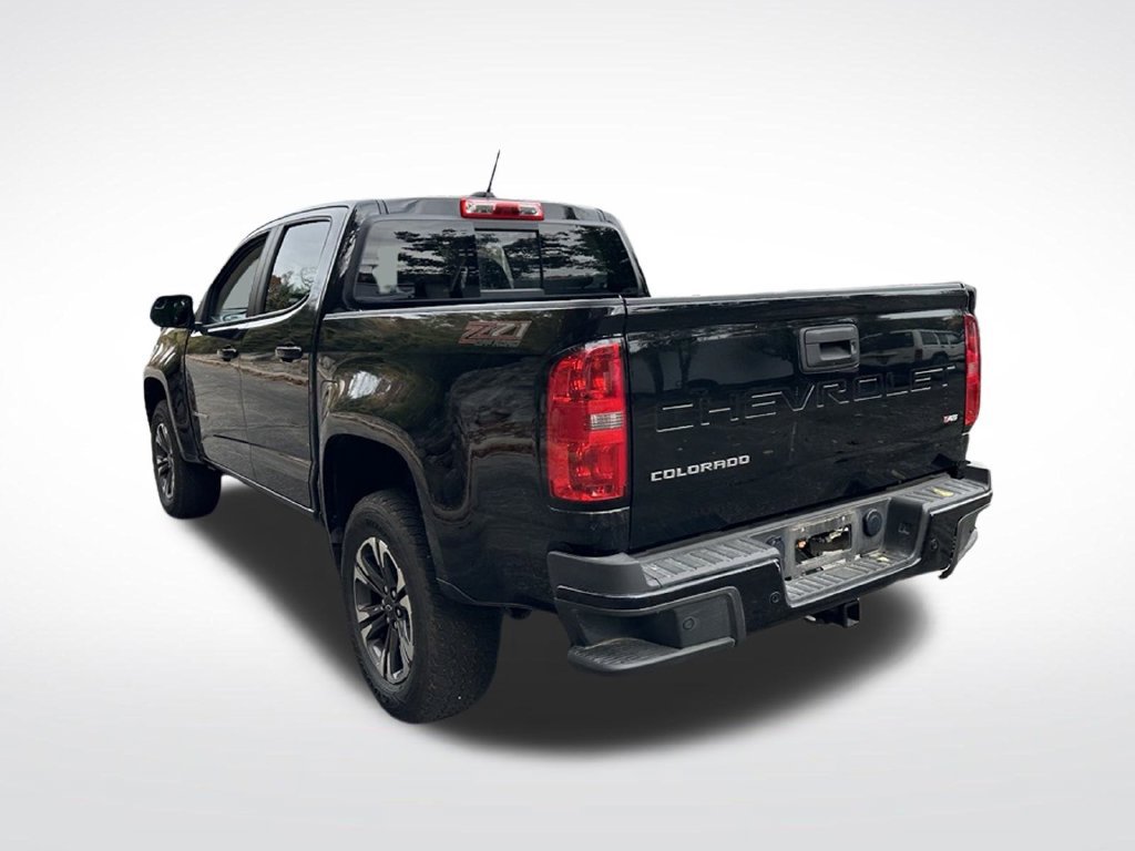 Used 2022 Chevrolet Colorado Z71 AWD/4WD image 3