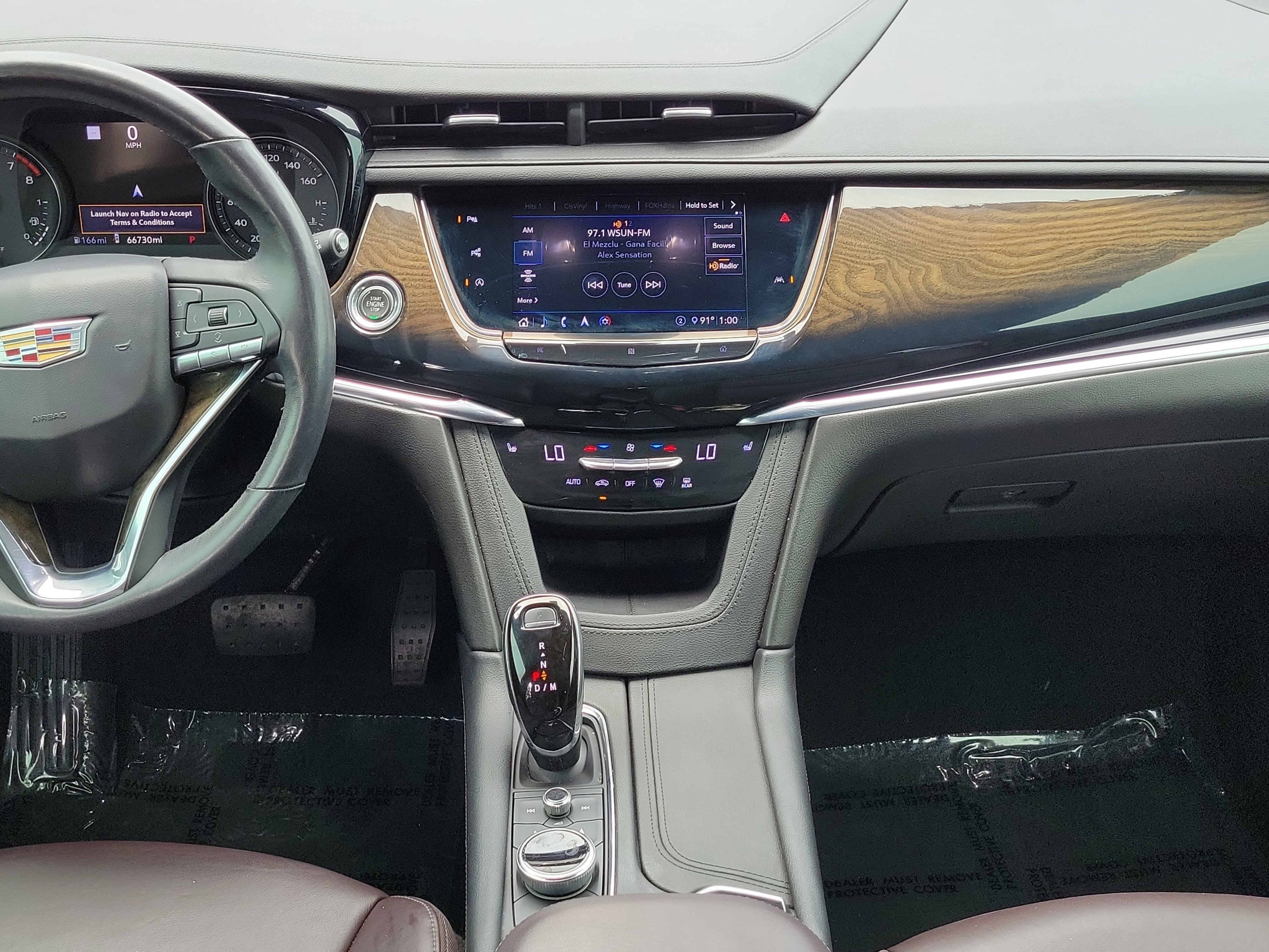 Used 2020 Cadillac XT6 Premium Luxury FWD image 16