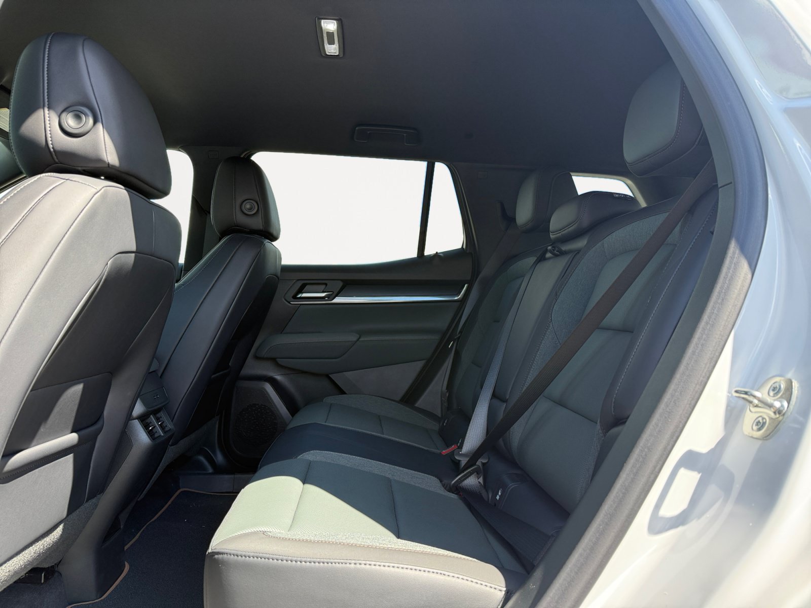 New 2026 GMC Terrain AT4 AWD/4WD image 13