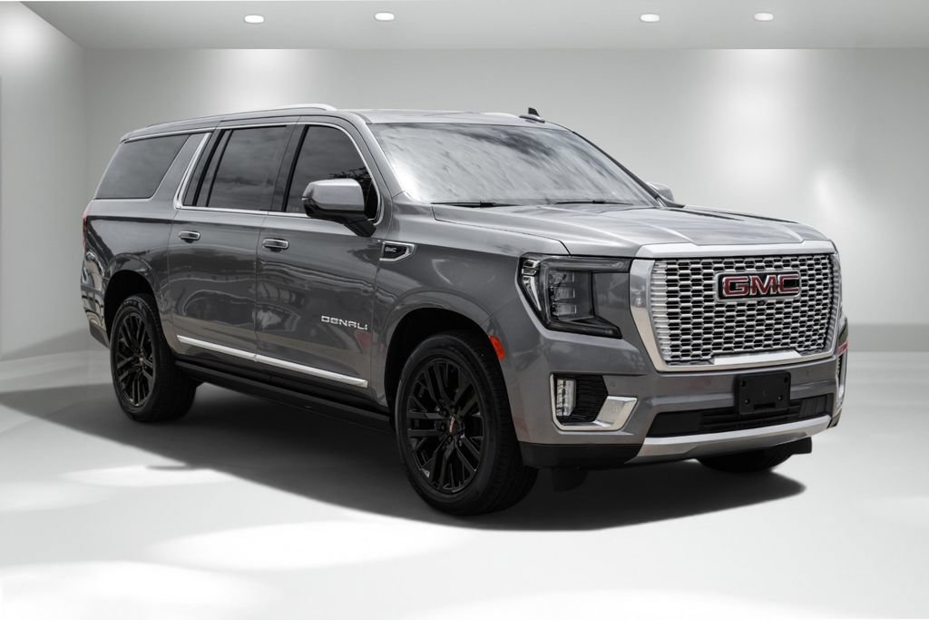 Used 2021 GMC Yukon XL Denali w/ Denali Premium Package RWD image 6