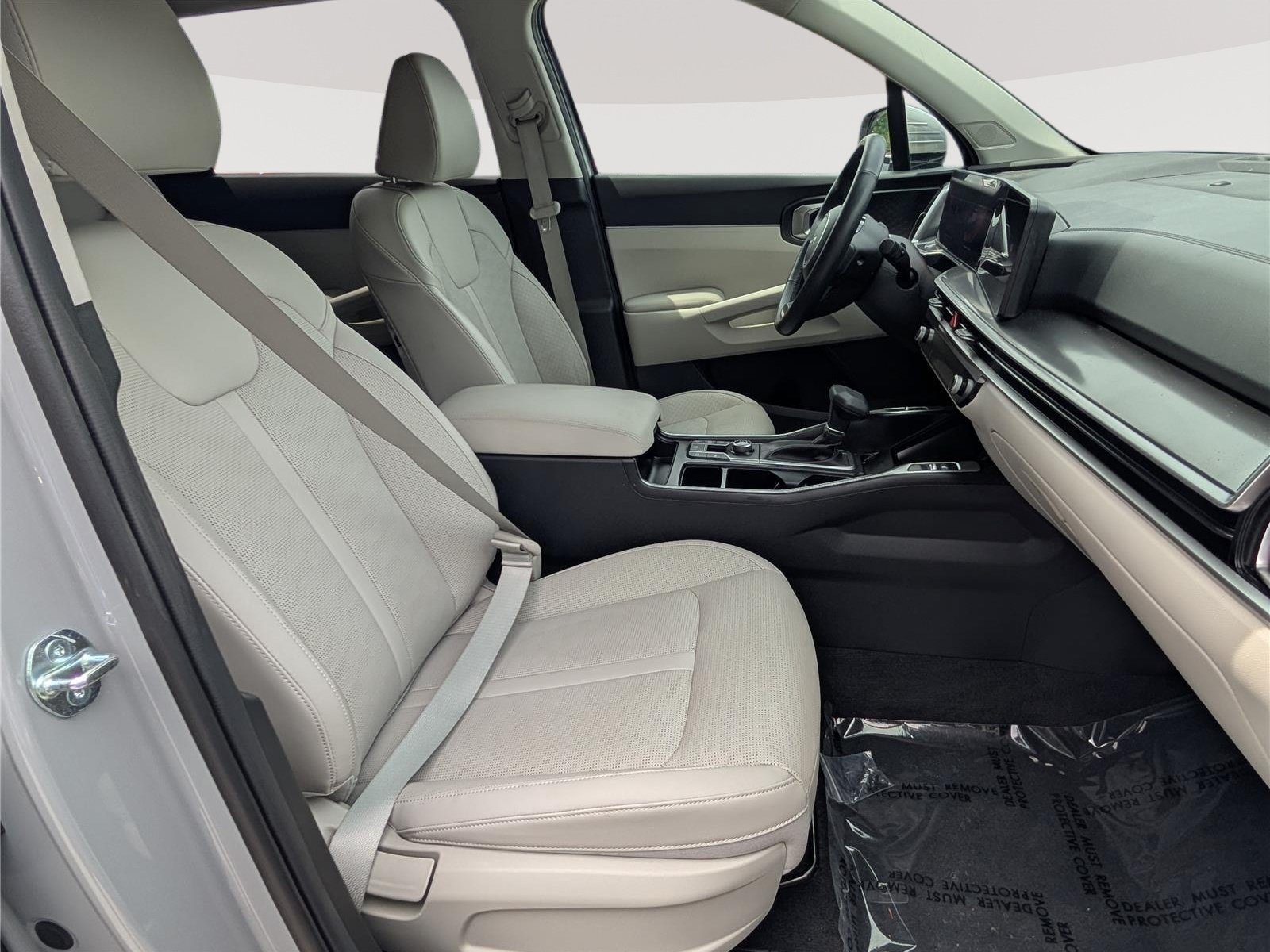 Used 2024 Kia Sorento S FWD image 10