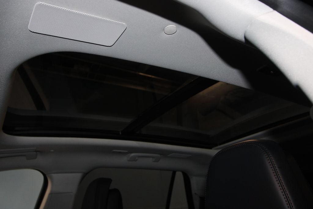 Used 2026 Lincoln Aviator Reserve AWD/4WD image 21