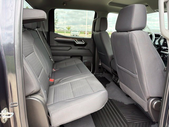 Used 2024 Chevrolet Silverado 1500 LT AWD/4WD image 36