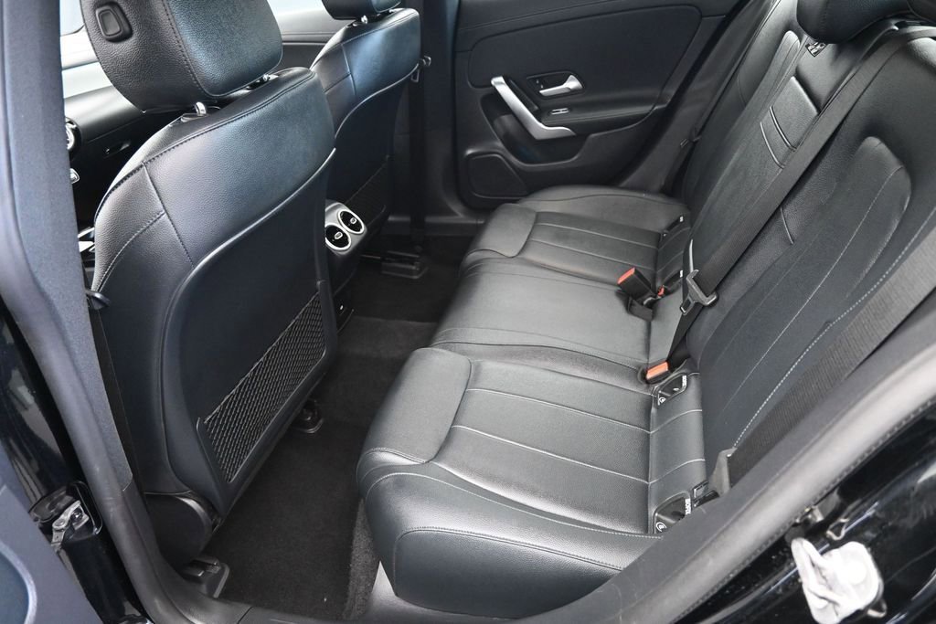 Used 2025 Mercedes-Benz CLA 250 4MATIC image 16