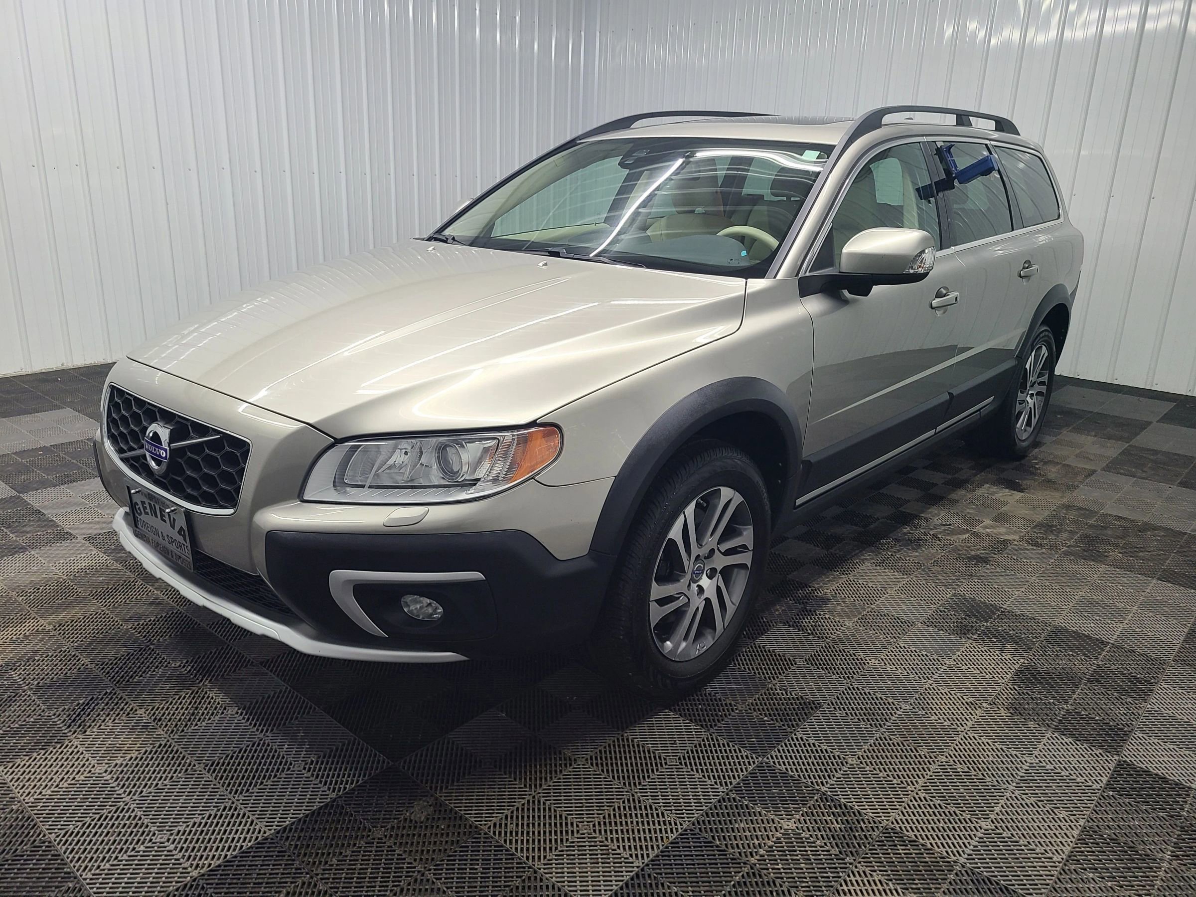 Used 2015 Volvo XC70 T5 Platinum image 7