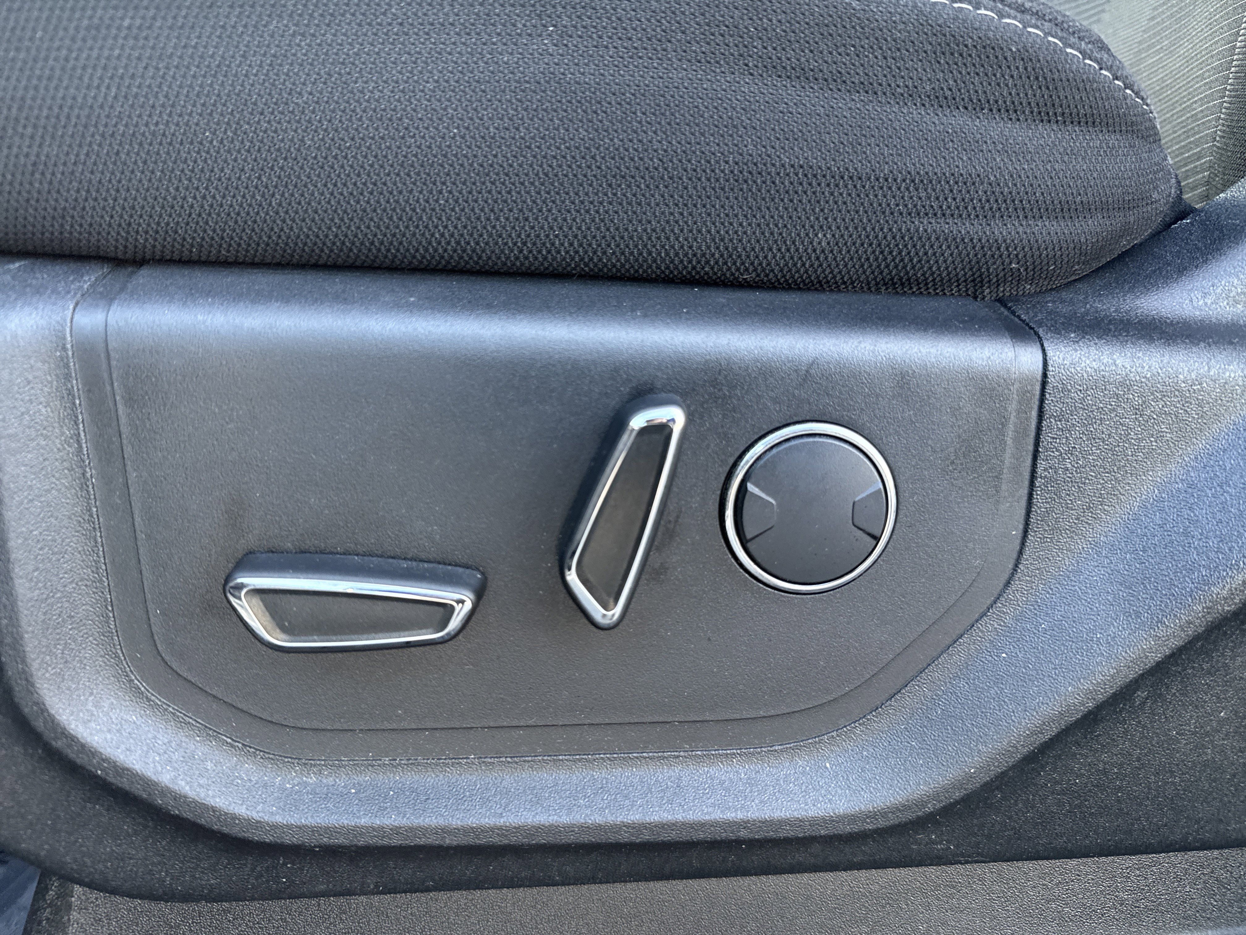 Used 2017 Ford F150 XLT w/ Equipment Group 302A Luxury image 13