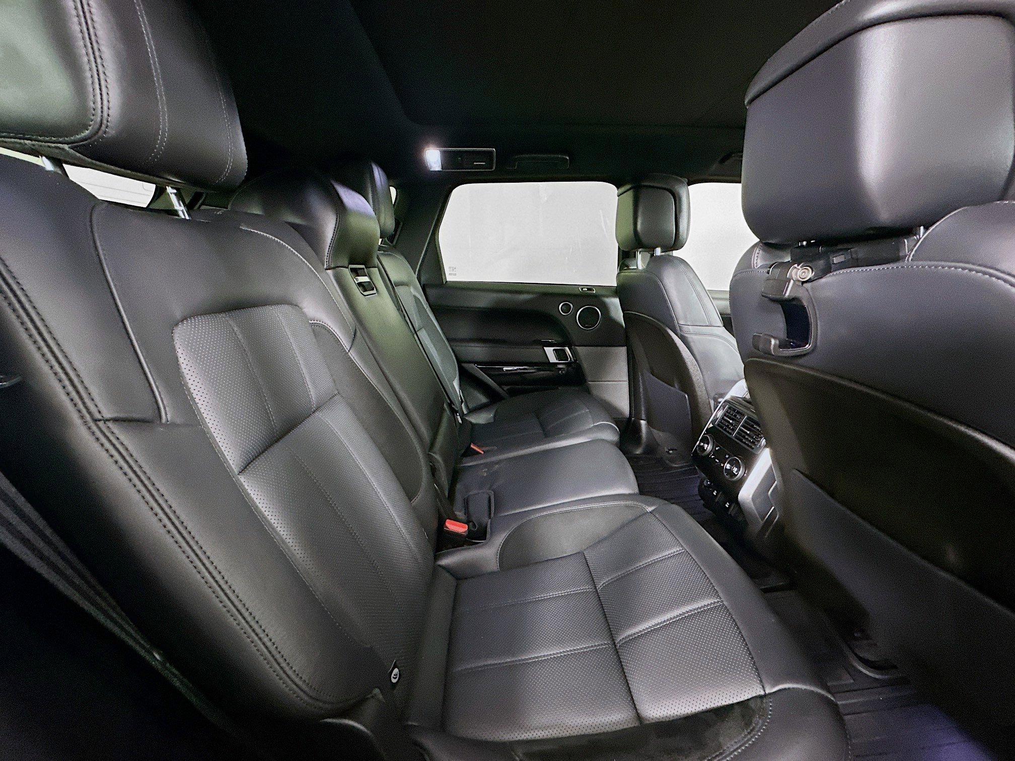 Used 2021 Land Rover Range Rover Sport HST AWD/4WD image 36