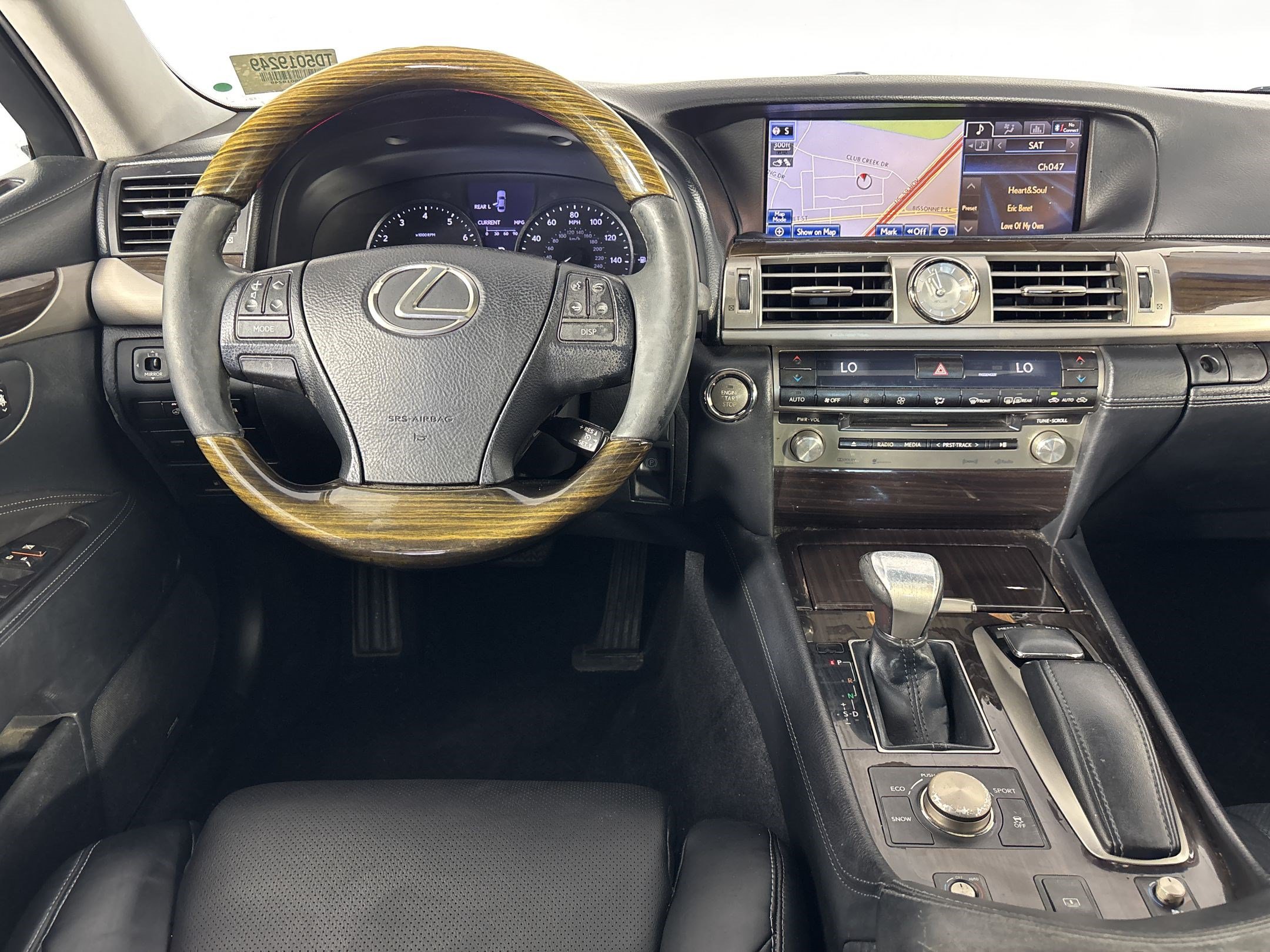 Used 2013 Lexus LS 460 AWD w/ Comfort Pkg image 27