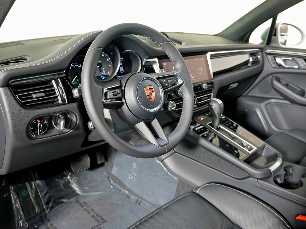 New 2026 Porsche Macan S AWD/4WD image 4