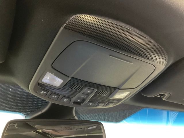 Used 2019 Ford Edge ST w/ Cold Weather Package AWD/4WD image 18