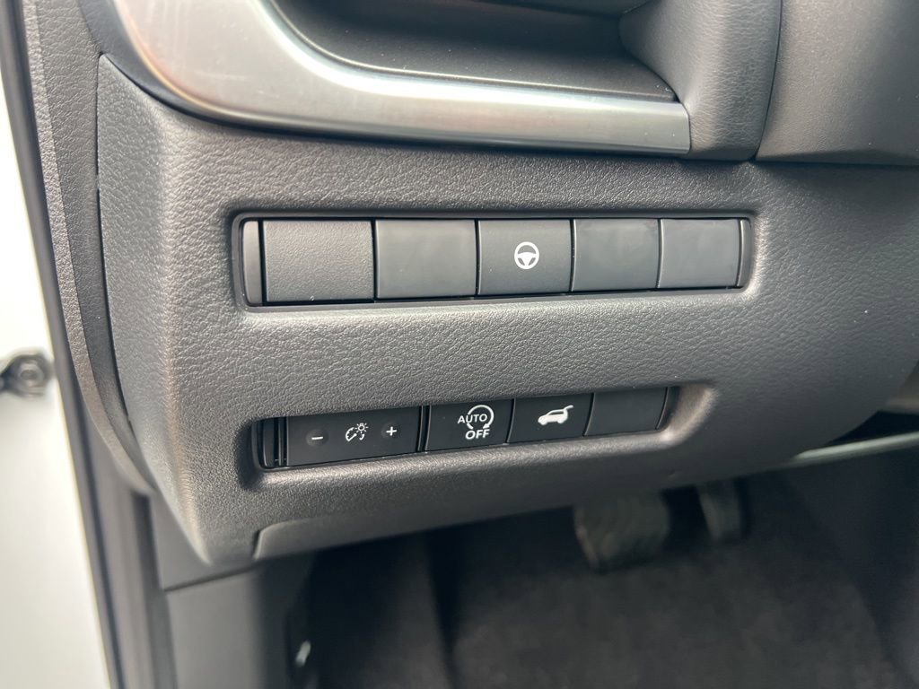 Certified 2026 Nissan Rogue SV w/ SV Premium Package image 53