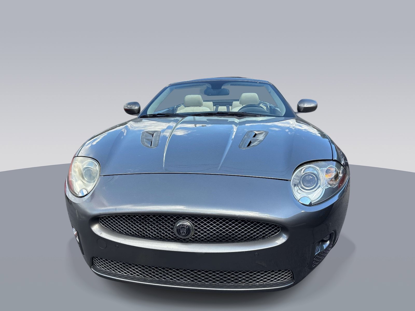 Used 2009 Jaguar XKR R RWD image 2