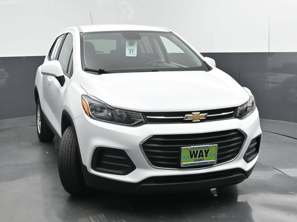 Used 2020 Chevrolet Trax LS w/ Tint and Cruise Package AWD/4WD image 30