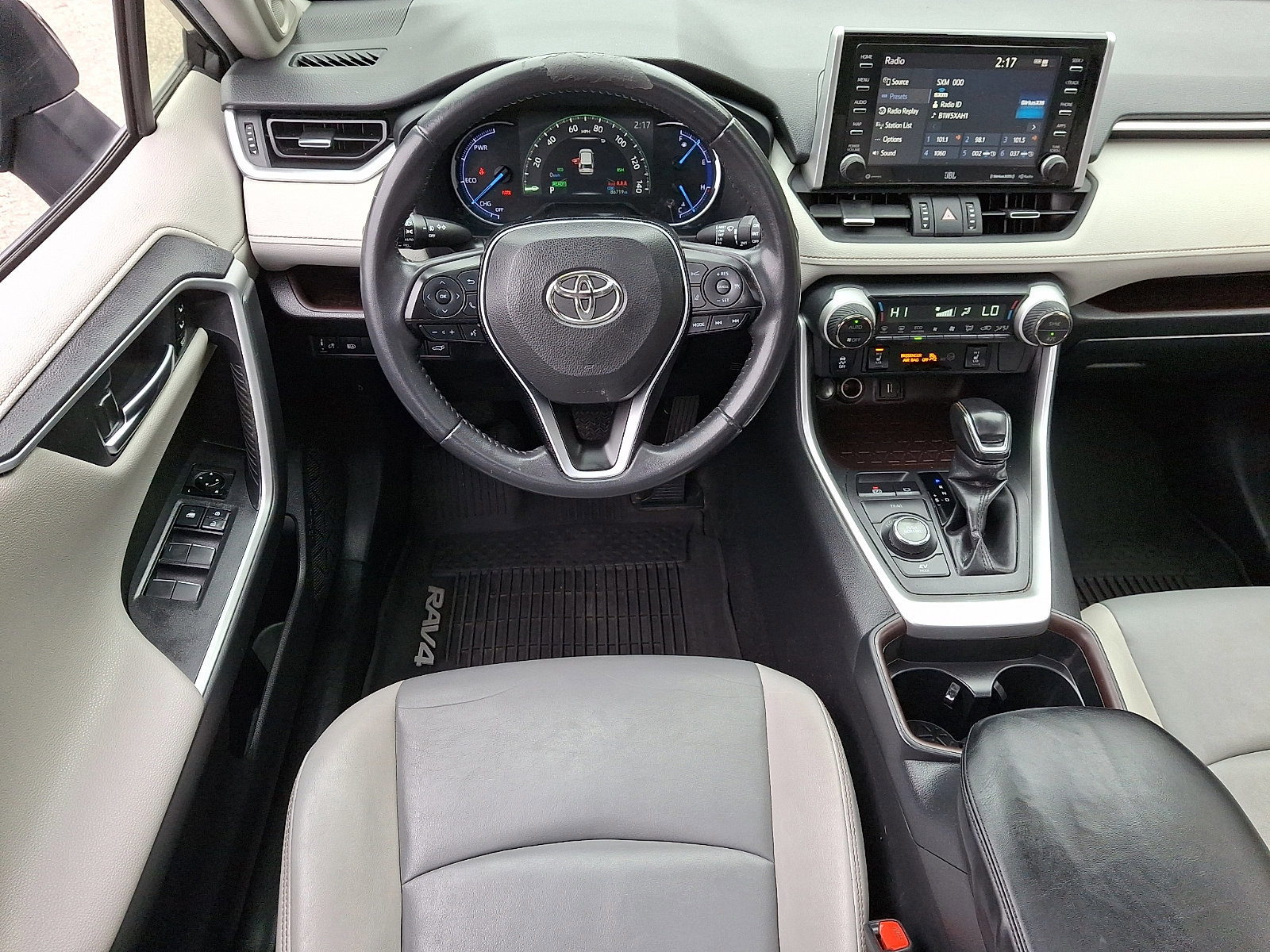 Used 2020 Toyota RAV4 Limited w/ Carpet Mat Package AWD/4WD image 12