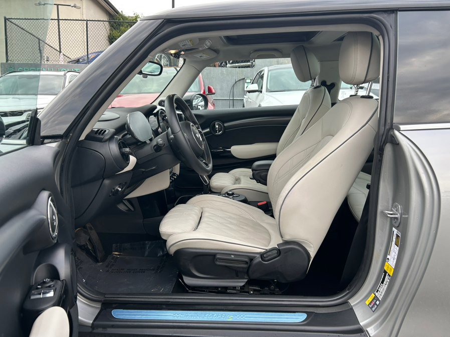 Used 2023 MINI Cooper SE image 11