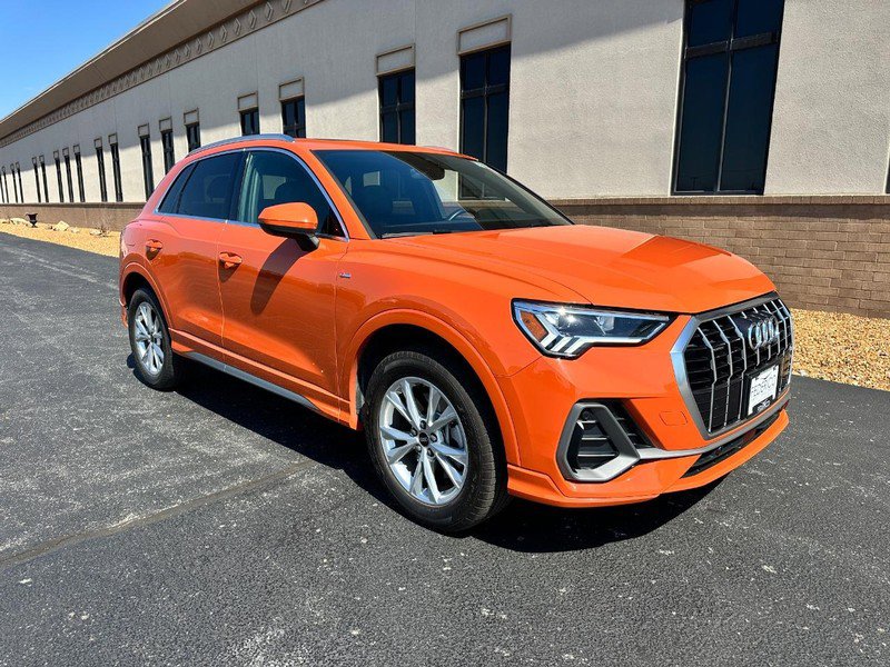 Used 2022 Audi Q3 2.0T Premium Plus image 2