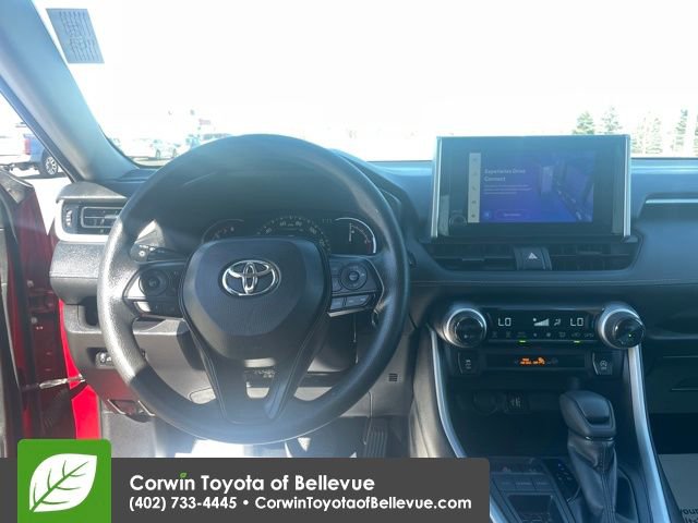 Used 2025 Toyota RAV4 XLE image 13