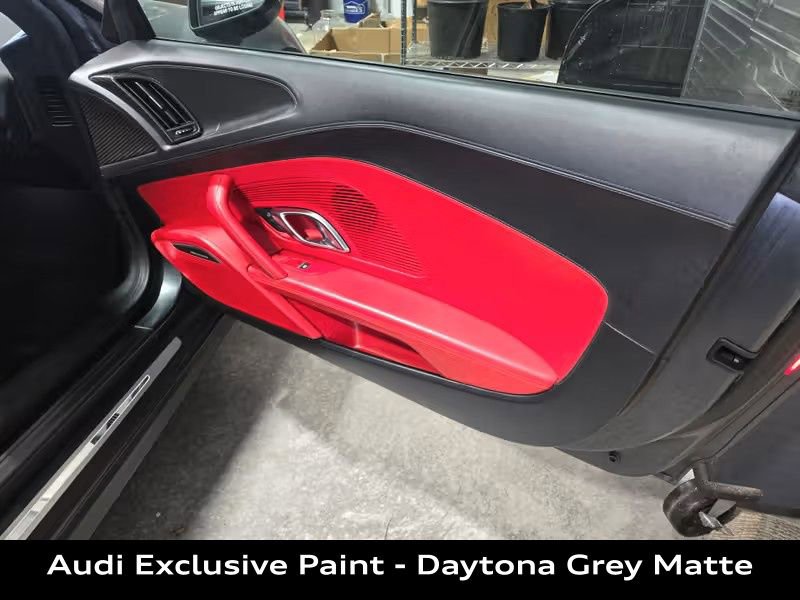 Used 2017 Audi R8 V10 w/ Carbon Exterior Package image 21