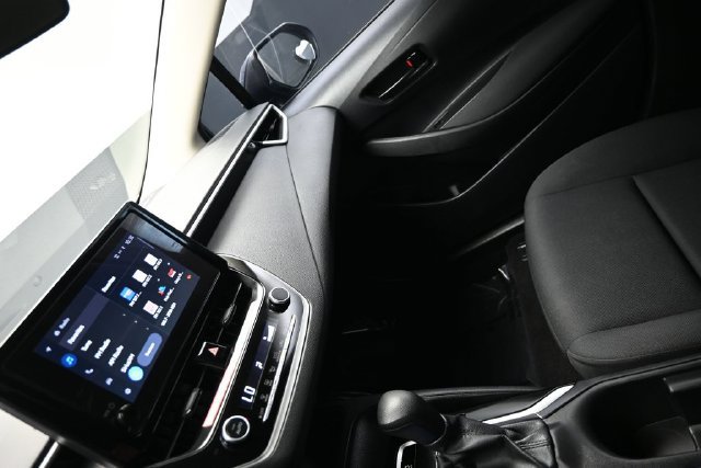 Used 2025 Toyota Corolla LE FWD image 13