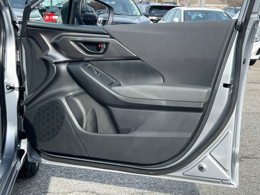 Certified 2025 Subaru Impreza 2.0i image 10