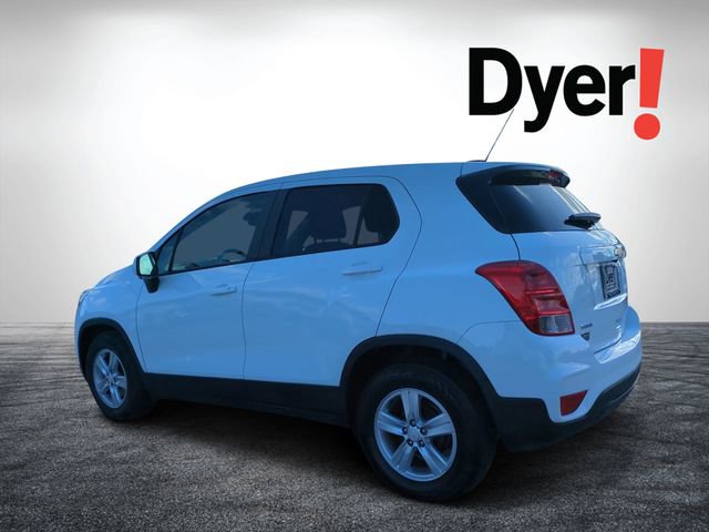 Certified 2022 Chevrolet Trax LS w/ Tint and Cruise Package image 5