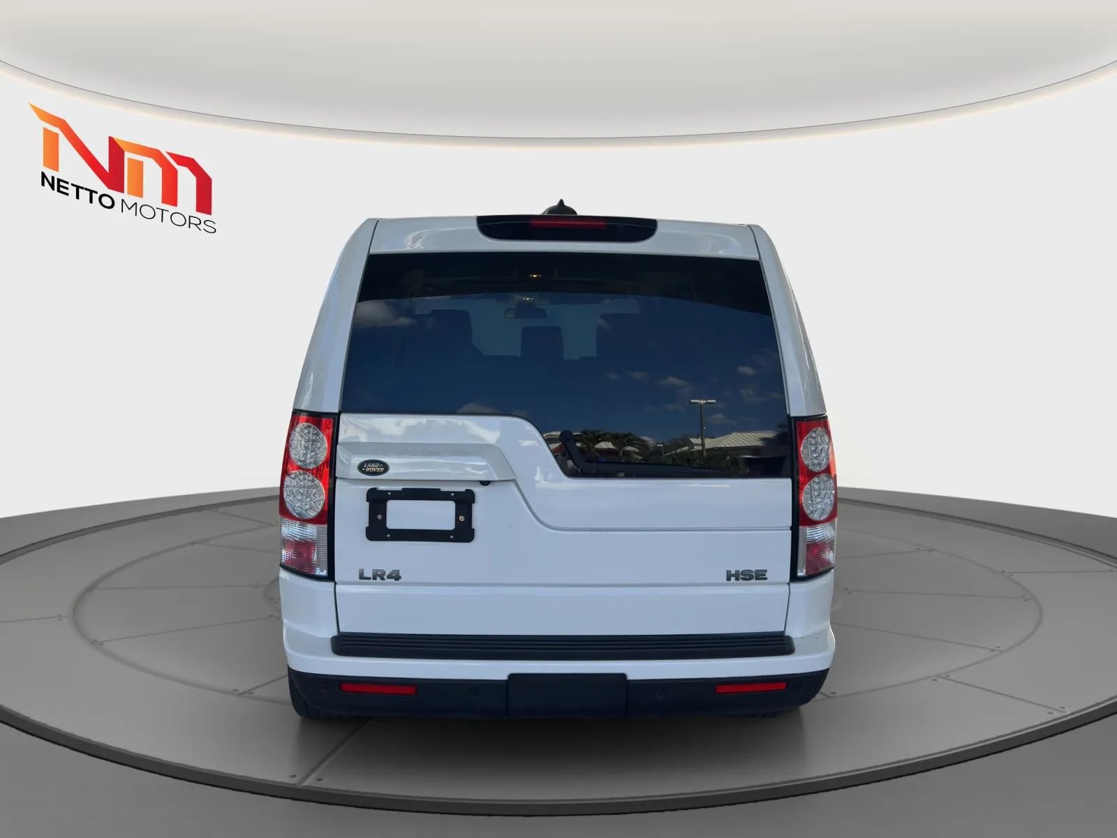 Used 2012 Land Rover LR4 HSE image 4